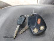 ✅ 2003 GMC Envoy SLE • VIN: 1GKDT13S432189177 • Lot: 42266681. Listed on IAAI with 176,259 mi. Free auction sales archive from the USA and detailed vehicle history report at DreamBid. Image 11.