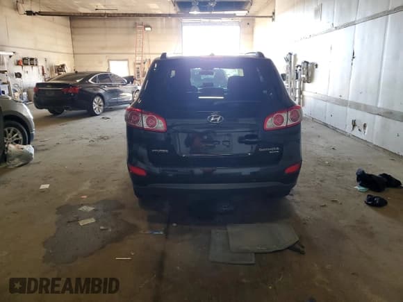 ✅ 2011 Hyundai Santa Fe GLS • VIN: 5XYZGDAB6BG073980 • Лот: 90476085. Опубликован ранее на Copart с пробегом Не указан. Бесплатный доступ к архиву аукционных продаж из США и подробный отчёт об истории автомобиля на DreamBid. Изображение 6.