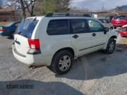 ✅ 2004 Mitsubishi Endeavor LS • VIN: 4A4MM21S84E119613 • Lot: 43805036. Listed on IAAI with 224,365 mi. Free auction sales archive from the USA and detailed vehicle history report at DreamBid. Image 4.