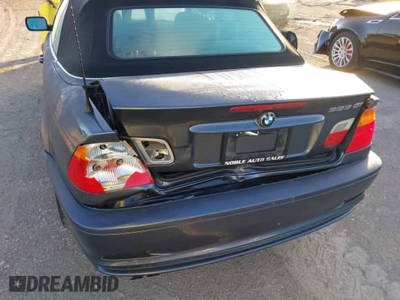 2000 BMW 3 Series 323Ci z VIN WBABR334XYEG02501, wystawiony jako IAAI lot #43385978 z przebiegiem 143 078 mil mil oraz . Historia ofert i sprzedaży dostępna na DreamBid. Obrazek 6.