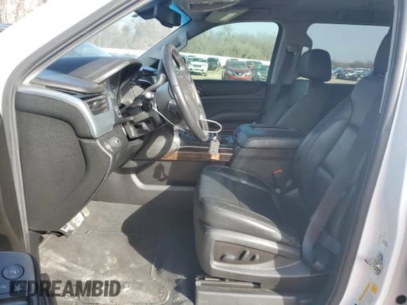 ✅ 2020 Chevrolet Tahoe LT • VIN: 1GNSCBKC4LR292052 • Lot: 44779625. Wystawiony na Copart z przebiegiem 81 551 mil. Bezpłatny archiwum sprzedaży aukcyjnych z USA i szczegółowy raport historii pojazdu na DreamBid. Zdjęcie 7.