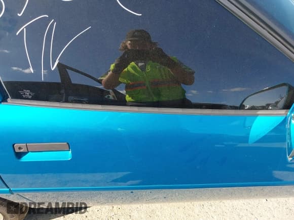 ✅ 1992 Chevrolet Corvette • VIN: 1G1YY23PXN5111769 • Лот: 43039206. Опубликован ранее на IAAI с пробегом 74 260 миль. Бесплатный доступ к архиву аукционных продаж из США и подробный отчёт об истории автомобиля на DreamBid. Изображение 14.