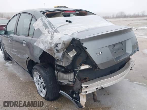 2004 Saturn ION ION 2 z VIN 1G8AJ52F94Z188383, wystawiony jako IAAI lot #41707135 z przebiegiem 126 462 mil mil oraz . Historia ofert i sprzedaży dostępna na DreamBid. Obrazek 6.