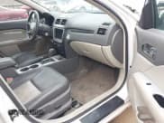 ✅ 2010 Mercury Milan Hybrid • VIN: 3MEDM0L37AR654943 • Lot: 41694250. Listed on IAAI with 195,066 mi. Free auction sales archive from the USA and detailed vehicle history report at DreamBid. Image 5.