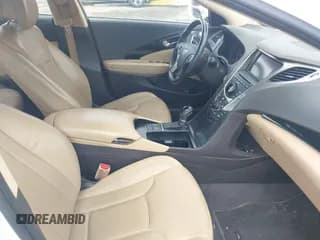 ✅ 2013 Hyundai Azera • VIN: KMHFG4JG7DA253188 • Лот: 43000175. Опубликован ранее на IAAI с пробегом 127 852 миль. Бесплатный доступ к архиву аукционных продаж из США и подробный отчёт об истории автомобиля на DreamBid. Изображение 5.