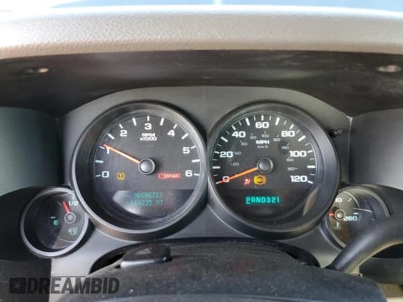 ✅ 2009 Chevrolet Silverado 1500 Work Truck • VIN: 1GCEC19X39Z166055 • Lot: 69466085. Wystawiony na Copart z przebiegiem 163 235 mil. Bezpłatny archiwum sprzedaży aukcyjnych z USA i szczegółowy raport historii pojazdu na DreamBid. Zdjęcie 9.