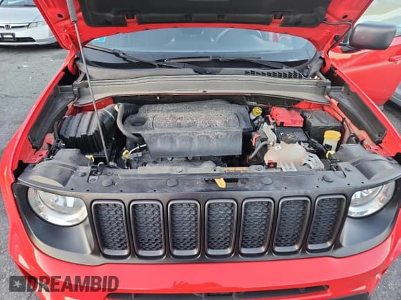 ✅ 2021 Jeep Renegade Latitude • VIN: ZACNJDBB6MPM75898 • Lot: 82727755. Wystawiony na Copart z przebiegiem 71 737 mil. Bezpłatny archiwum sprzedaży aukcyjnych z USA i szczegółowy raport historii pojazdu na DreamBid. Zdjęcie 12.