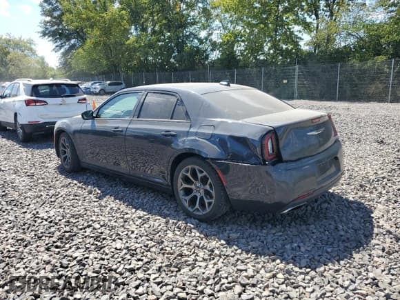 ✅ 2016 Chrysler 300 S • VIN: 2C3CCABG4GH252929 • Lot: 71034715. Listed on Copart with 91,371 mi. Free auction sales archive from the USA and detailed vehicle history report at DreamBid. Image 2.