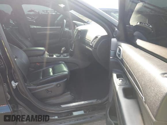 ✅ 2020 Jeep Grand Cherokee Limited • VIN: 1C4RJEBG8LC227760 • Лот: 43040572. Опубликован ранее на IAAI с пробегом 82 493 миль. Бесплатный доступ к архиву аукционных продаж из США и подробный отчёт об истории автомобиля на DreamBid. Изображение 5.