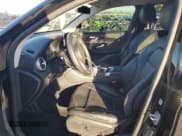 ✅ 2016 Mercedes-Benz GLC 300 • VIN: WDC0G4KB7GF076205 • Lot: 91856415. Wystawiony na Copart z przebiegiem 132 306 mil. Bezpłatny archiwum sprzedaży aukcyjnych z USA i szczegółowy raport historii pojazdu na DreamBid. Zdjęcie 7.