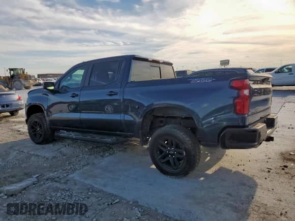 2019 Chevrolet Silverado 1500 LT Trail Boss with VIN 1GCPYFED7KZ292802, listed as a Copart auction lot 69352035 with 57,146 mi miles and Salvage title. Bid and sale history available at DreamBid. Image 2.