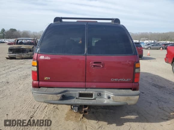 ✅ 2004 Chevrolet Suburban LS • VIN: 3GNFK16Z74G230403 • Лот: 48772155. Опубликован ранее на Copart с пробегом Не указан. Бесплатный доступ к архиву аукционных продаж из США и подробный отчёт об истории автомобиля на DreamBid. Изображение 6.