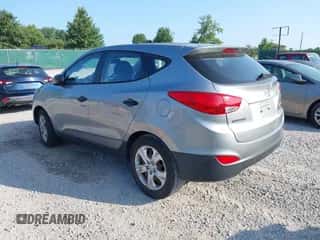 2011 Hyundai Tucson GL with VIN KM8JT3AB1BU225161, listed as a IAAI auction lot 42960491 with 186,189 mi miles and . Bid and sale history available at DreamBid. Image 3.