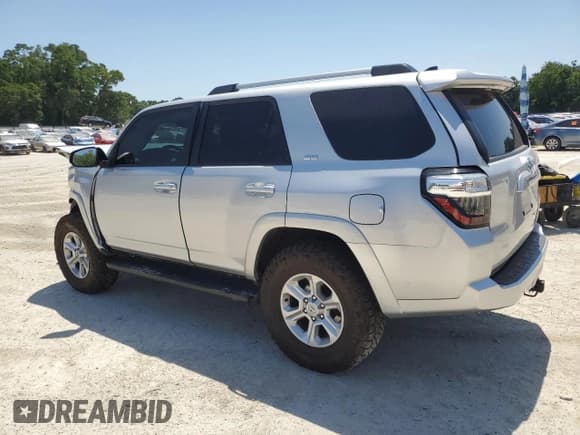 ✅ 2022 Toyota 4Runner SR5 Premium • VIN: JTENU5JRXN5986888 • Lot: 57320855. Listed on Copart with 64,928 mi. Free auction sales archive from the USA and detailed vehicle history report at DreamBid. Image 2.