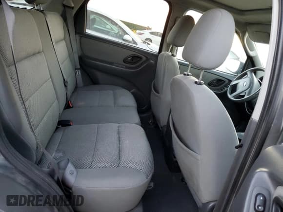 ✅ 2005 Ford Escape XLT • VIN: 1FMCU93125DA21079 • Lot: 91858515. Listed on Copart with 156,960 mi. Free auction sales archive from the USA and detailed vehicle history report at DreamBid. Image 11.
