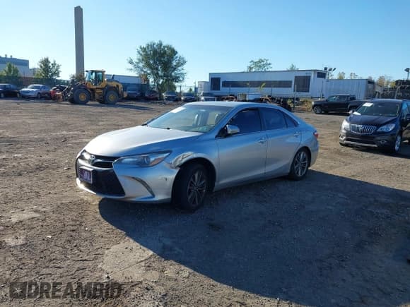 ✅ 2017 Toyota Camry SE • VIN: 4T1BF1FK2HU417383 • Лот: 43514292. Опубликован ранее на IAAI с пробегом 107 390 миль. Бесплатный доступ к архиву аукционных продаж из США и подробный отчёт об истории автомобиля на DreamBid. Изображение 2.