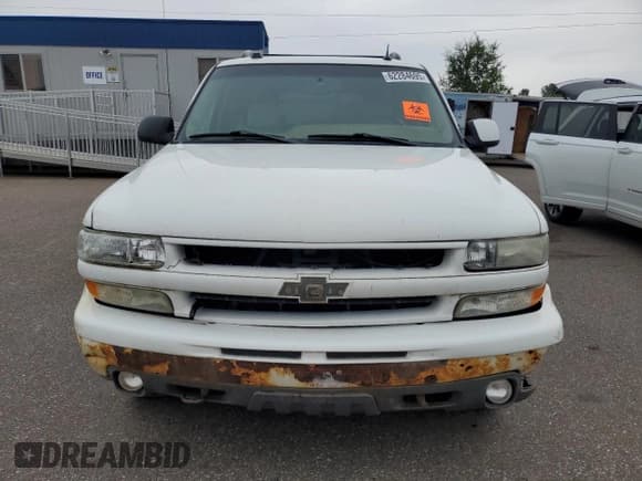 ✅ 2005 Chevrolet Suburban Z71 • VIN: 3GNFK16Z15G122201 • Lot: 62284695. Wystawiony na Copart z przebiegiem 260 403 mil. Bezpłatny archiwum sprzedaży aukcyjnych z USA i szczegółowy raport historii pojazdu na DreamBid. Zdjęcie 5.