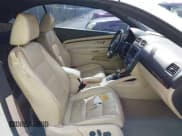 ✅ 2010 Volkswagen Eos Lux • VIN: WVWFA7AHXAV012665 • Lot: 42704077. Listed on IAAI with 200,972 mi. Free auction sales archive from the USA and detailed vehicle history report at DreamBid. Image 5.