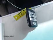 ✅ 2018 Kia Sedona SX • VIN: KNDMC5C13J6423423 • Лот: 42005668. Опубликован ранее на IAAI с пробегом 211 749 миль. Бесплатный доступ к архиву аукционных продаж из США и подробный отчёт об истории автомобиля на DreamBid. Изображение 11.