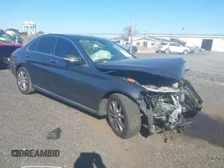 ✅ 2016 Mercedes-Benz C 300 Luxury • VIN: 55SWF4KB8GU126941 • Lot: 43536881. Wystawiony na IAAI z przebiegiem 97 294 mil. Bezpłatny archiwum sprzedaży aukcyjnych z USA i szczegółowy raport historii pojazdu na DreamBid. Zdjęcie 1.