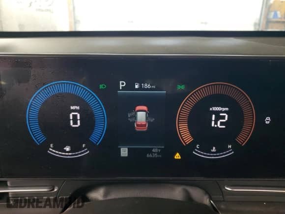 2025 Hyundai Kona SEL with VIN KM8HBCAB7SU225974, listed as a Copart auction lot 42447165 with 6,635 mi miles and Clean title. Bid and sale history available at DreamBid. Image 9.