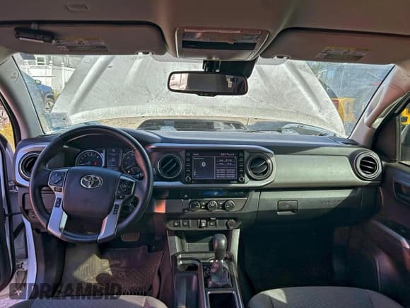 ✅ 2022 Toyota Tacoma SR5 • VIN: 3TMAZ5CN4NM181459 • Lot: 95312685. Wystawiony na Copart z przebiegiem 22 360 mil. Bezpłatny archiwum sprzedaży aukcyjnych z USA i szczegółowy raport historii pojazdu na DreamBid. Zdjęcie 9.