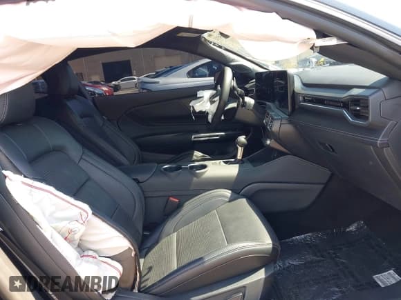 ✅ 2025 Ford Mustang GT • VIN: 1FA6P8CF3S5411599 • Lot: 42976891. Wystawiony na IAAI z przebiegiem 3 162 mil. Bezpłatny archiwum sprzedaży aukcyjnych z USA i szczegółowy raport historii pojazdu na DreamBid. Zdjęcie 5.