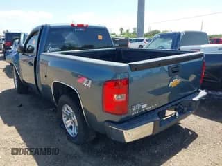 ✅ 2010 Chevrolet Silverado 1500 Work Truck • VIN: 1GCPKPEA8AZ151765 • Lot: 42826222. Wystawiony na IAAI z przebiegiem Nie podano. Bezpłatny archiwum sprzedaży aukcyjnych z USA i szczegółowy raport historii pojazdu na DreamBid. Zdjęcie 3.