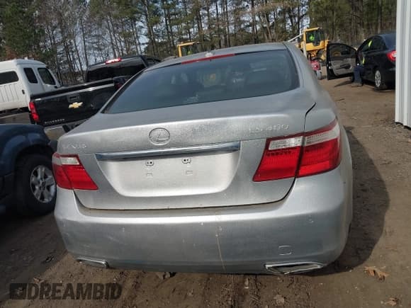 ✅ 2008 Lexus LS 460 • VIN: JTHBL46F985061458 • Лот: 41716582. Опубликован ранее на IAAI с пробегом 87 100 миль. Бесплатный доступ к архиву аукционных продаж из США и подробный отчёт об истории автомобиля на DreamBid. Изображение 16.