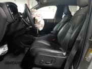 ✅ 2024 Volvo XC40 Core Bright Theme • VIN: YV4L12UK1R2284609 • Лот: 90539715. Опубликован ранее на Copart с пробегом Не указан. Бесплатный доступ к архиву аукционных продаж из США и подробный отчёт об истории автомобиля на DreamBid. Изображение 7.