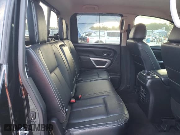 ✅ 2019 Nissan Titan Pro-4X • VIN: 1N6AA1E50KN523906 • Lot: 81147745. Wystawiony na Copart z przebiegiem 73 146 mil. Bezpłatny archiwum sprzedaży aukcyjnych z USA i szczegółowy raport historii pojazdu na DreamBid. Zdjęcie 10.