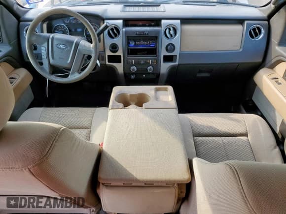 ✅ 2012 Ford F-150 XL • VIN: 1FTEW1CM0CKE04708 • Lot: 70294935. Listed on Copart with 399,692 mi. Free auction sales archive from the USA and detailed vehicle history report at DreamBid. Image 8.