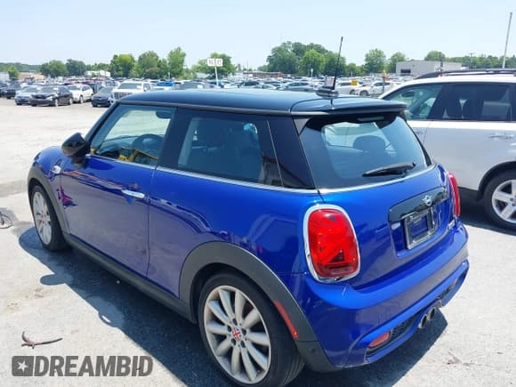 ✅ 2020 MINI Hardtop Cooper S • VIN: WMWXR5C07L2L84068 • Лот: 42512918. Опубликован ранее на IAAI с пробегом 58 479 миль. Бесплатный доступ к архиву аукционных продаж из США и подробный отчёт об истории автомобиля на DreamBid. Изображение 3.