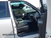 ✅ 2017 Ford Expedition Max Limited • VIN: 1FMJK2AT2HEA18819 • Lot: 42841845. Wystawiony na IAAI z przebiegiem 153 056 mil. Bezpłatny archiwum sprzedaży aukcyjnych z USA i szczegółowy raport historii pojazdu na DreamBid. Zdjęcie 5.