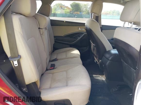 ✅ 2017 Hyundai Santa Fe SE • VIN: KM8SM4HF9HU201697 • Лот: 42399797. Опубликован ранее на IAAI с пробегом 176 701 миль. Бесплатный доступ к архиву аукционных продаж из США и подробный отчёт об истории автомобиля на DreamBid. Изображение 8.