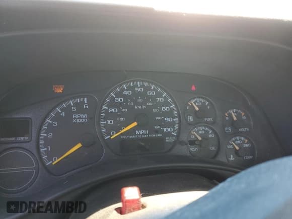 ✅ 2000 Chevrolet Silverado 1500 • VIN: 1GCEK14W5YZ305361 • Lot: 63910894. Listed on Copart with Not provided. Free auction sales archive from the USA and detailed vehicle history report at DreamBid. Image 9.