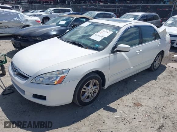✅ 2007 Honda Accord EX-L • VIN: 1HGCM56867A077439 • Lot: 43187482. Wystawiony na IAAI z przebiegiem 87 930 mil. Bezpłatny archiwum sprzedaży aukcyjnych z USA i szczegółowy raport historii pojazdu na DreamBid. Zdjęcie 2.