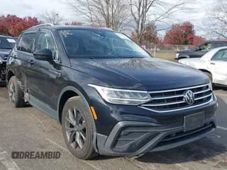 ✅ 2022 Volkswagen Tiguan SE • VIN: 3VV2B7AX4NM120946 • Lot: 43693176. Wystawiony na IAAI z przebiegiem 30 237 mil. Bezpłatny archiwum sprzedaży aukcyjnych z USA i szczegółowy raport historii pojazdu na DreamBid. Zdjęcie 1.