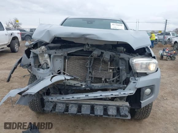 ✅ 2019 Toyota Tacoma SR5 • VIN: 3TMDZ5BN1KM062553 • Lot: 41728898. Listed on IAAI with 249,926 mi. Free auction sales archive from the USA and detailed vehicle history report at DreamBid. Image 6.