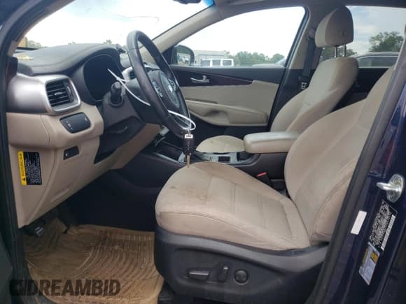 ✅ 2018 Kia Sorento LX • VIN: 5XYPG4A3XJG370118 • Лот: 65424935. Опубликован ранее на Copart с пробегом 201 004 миль. Бесплатный доступ к архиву аукционных продаж из США и подробный отчёт об истории автомобиля на DreamBid. Изображение 7.