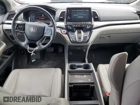 ✅ 2018 Honda Odyssey Elite • VIN: 5FNRL6H94JB013762 • Lot: 60725905. Listed on Copart with 98,286 mi. Free auction sales archive from the USA and detailed vehicle history report at DreamBid. Image 8.