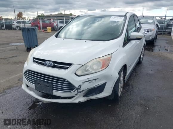 ✅ 2013 Ford C-Max SE • VIN: 1FADP5AU3DL517654 • Lot: 43740635. Listed on IAAI with 235,289 mi. Free auction sales archive from the USA and detailed vehicle history report at DreamBid. Image 2.