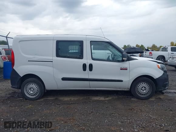✅ 2019 Ram ProMaster City Cargo Tradesman • VIN: ZFBHRFAB7K6M23513 • Lot: 43374215. Wystawiony na IAAI z przebiegiem 122 709 mil. Bezpłatny archiwum sprzedaży aukcyjnych z USA i szczegółowy raport historii pojazdu na DreamBid. Zdjęcie 13.