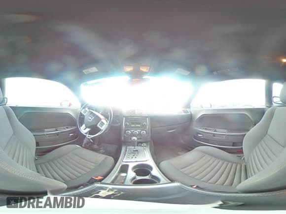 ✅ 2011 Dodge Challenger • VIN: 2B3CJ4DG6BH604466 • Lot: 42128995. Wystawiony na Copart z przebiegiem 216 000 mil. Bezpłatny archiwum sprzedaży aukcyjnych z USA i szczegółowy raport historii pojazdu na DreamBid. Zdjęcie 12.