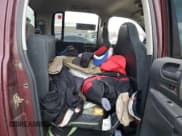 ✅ 2001 Dodge Dakota Sport • VIN: 1B7HG2AN11S320731 • Lot: 86474754. Wystawiony na Copart z przebiegiem 164 632 mil. Bezpłatny archiwum sprzedaży aukcyjnych z USA i szczegółowy raport historii pojazdu na DreamBid. Zdjęcie 11.