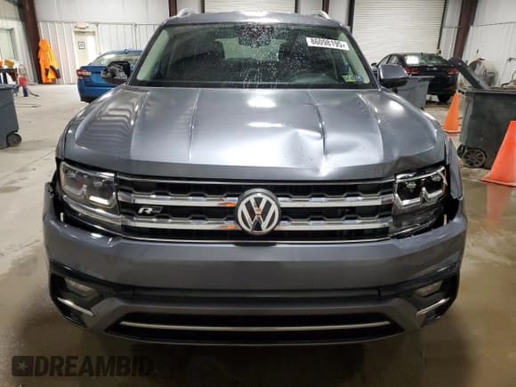 ✅ 2018 Volkswagen Atlas SE • VIN: 1V2PR2CA5JC576556 • Lot: 86098195. Wystawiony na Copart z przebiegiem 89 037 mil. Bezpłatny archiwum sprzedaży aukcyjnych z USA i szczegółowy raport historii pojazdu na DreamBid. Zdjęcie 5.