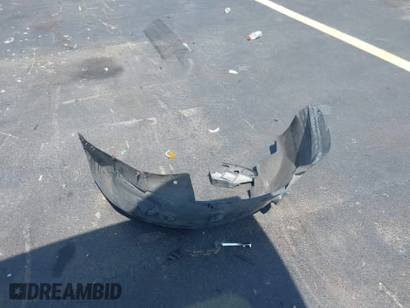 ✅ 2014 Chevrolet Tahoe Commercial • VIN: 1GNLC2E07ER207696 • Lot: 42683132. Wystawiony na IAAI z przebiegiem 116 397 mil. Bezpłatny archiwum sprzedaży aukcyjnych z USA i szczegółowy raport historii pojazdu na DreamBid. Zdjęcie 12.