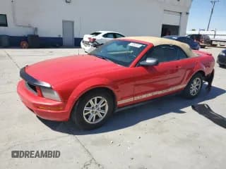 ✅ 2007 Ford Mustang Deluxe • VIN: 1ZVFT84N775341007 • Lot: 72092325. Listed on Copart with 158,935 mi. Free auction sales archive from the USA and detailed vehicle history report at DreamBid. Image 1.