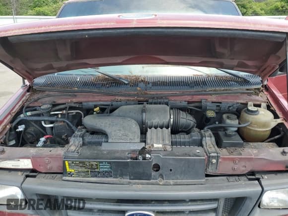 ✅ 2002 Ford Econoline Cargo • VIN: 1FTNE24292HA19844 • Lot: 58756785. Wystawiony na Copart z przebiegiem 256 033 mil. Bezpłatny archiwum sprzedaży aukcyjnych z USA i szczegółowy raport historii pojazdu na DreamBid. Zdjęcie 12.