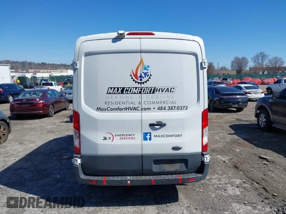 ✅ 2015 Ford Transit Cargo • VIN: 1FTNE1CM0FKB29946 • Lot: 41898966. Listed on IAAI with 88,256 mi. Free auction sales archive from the USA and detailed vehicle history report at DreamBid. Image 17.
